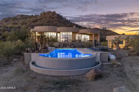 Exterior - 8812 E Palm Ln, Mesa, AZ 85207 photo 2 of 20