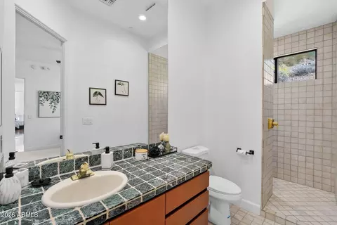 Bath - 8812 E Palm Ln, Mesa, AZ 85207 photo 7 of 14