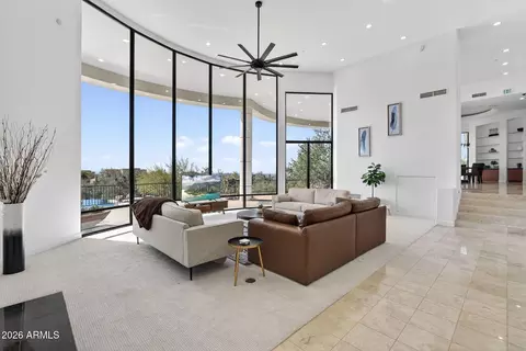 Living - 8812 E Palm Ln, Mesa, AZ 85207 photo 1 of 5