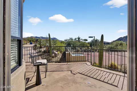 Exterior - 8812 E Palm Ln, Mesa, AZ 85207 photo 4 of 20