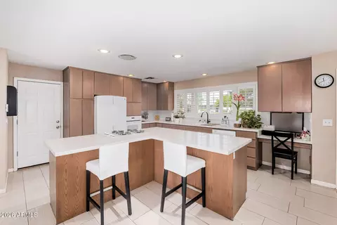 47 E Royal Palm Rd, Phoenix, AZ 85020 photo 10