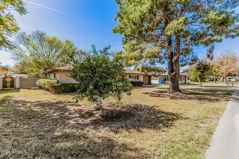 47 E Royal Palm Rd, Phoenix, AZ 85020 photo 3