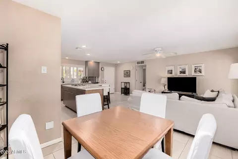 47 E Royal Palm Rd, Phoenix, AZ 85020 photo 9