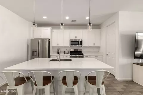 Kitchen - 7456 E Olla Ave, Mesa, AZ 85212 photo 1 of 2