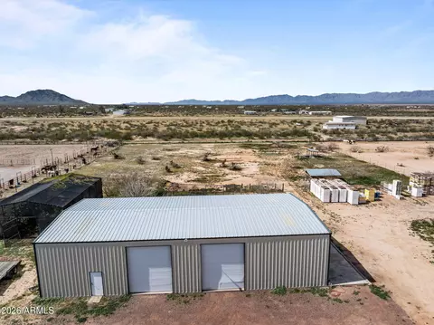 47602 N Eagle Eye Rd, Aguila, AZ 85320