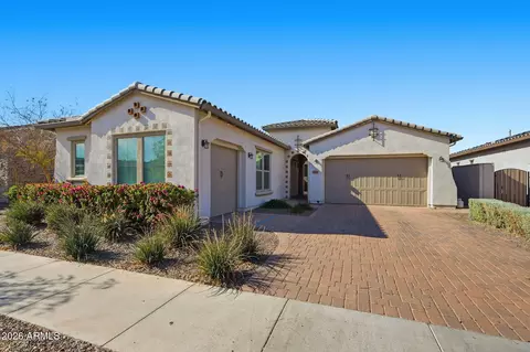 Exterior - 9916 E Retrograde Dr, Mesa, AZ 85212 photo 3 of 8