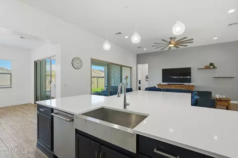 Kitchen - 9916 E Retrograde Dr, Mesa, AZ 85212 photo 2 of 6
