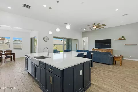Kitchen - 9916 E Retrograde Dr, Mesa, AZ 85212 photo 4 of 6