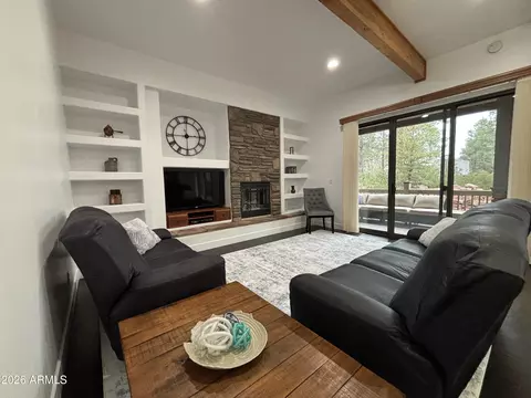 Living - 1704 E Snap Dragon Ct, Payson, AZ 85541 photo 1 of 2