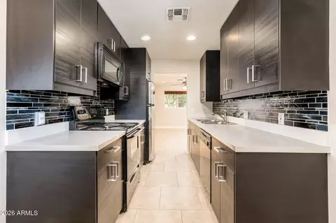 Kitchen - 1225 E Campbell Ave, Phoenix, AZ 85014 photo 2 of 2