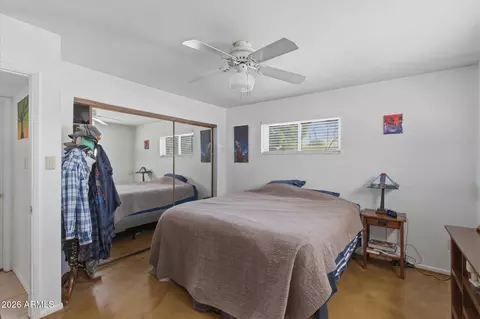 Bedroom - 940 E Berridge Ln, Phoenix, AZ 85014 photo 1 of 3