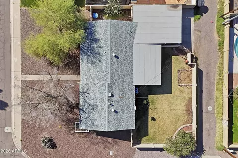 View/Area - 940 E Berridge Ln, Phoenix, AZ 85014 photo 3 of 4
