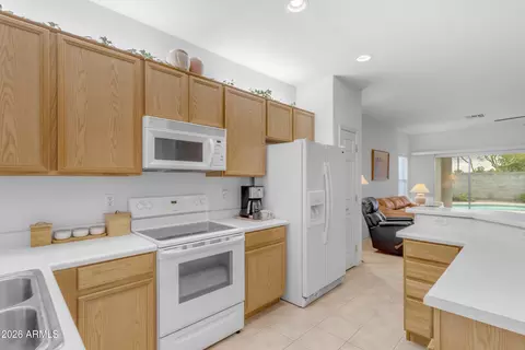 Kitchen - 3724 E Derringer Way, Gilbert, AZ 85297 photo 2 of 3