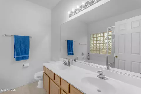Bath - 3724 E Derringer Way, Gilbert, AZ 85297 photo 1 of 3