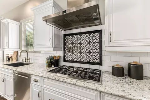 Kitchen - 2842 E Blackhawk Ct, Gilbert, AZ 85298 photo 4 of 4