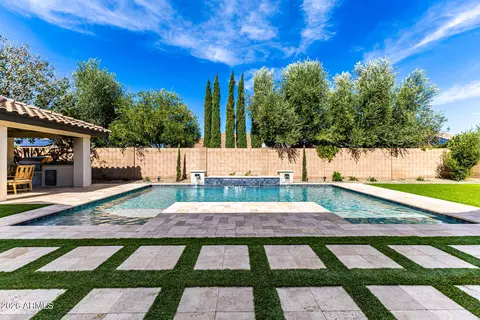 Exterior - 2842 E Blackhawk Ct, Gilbert, AZ 85298 photo 7 of 11