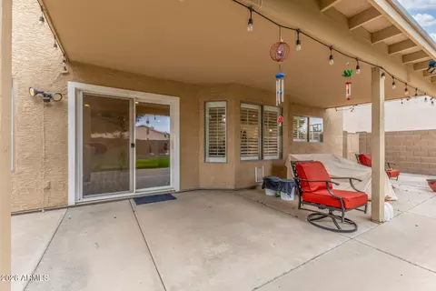 Exterior - 1038 E Harrison Ct, Gilbert, AZ 85295 photo 6 of 11