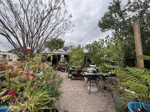 Exterior - 740 W Cinnabar Ave, Phoenix, AZ 85021 photo 6 of 13