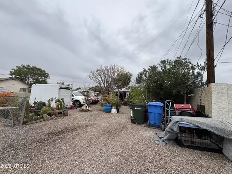 Exterior - 740 W Cinnabar Ave, Phoenix, AZ 85021 photo 5 of 13