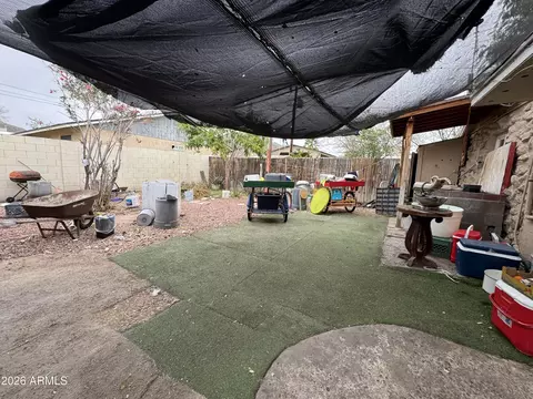 Exterior - 740 W Cinnabar Ave, Phoenix, AZ 85021 photo 3 of 13