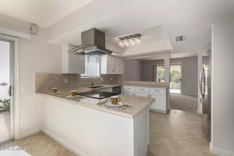 9315 E Citrus Ln N, Sun Lakes, AZ 85248