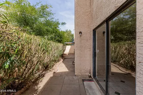 Exterior - 720 E Alice Ave #107, Phoenix, AZ 85020 photo 3 of 4