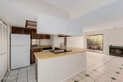 Kitchen - 720 E Alice Ave #107, Phoenix, AZ 85020 photo 1 of 2