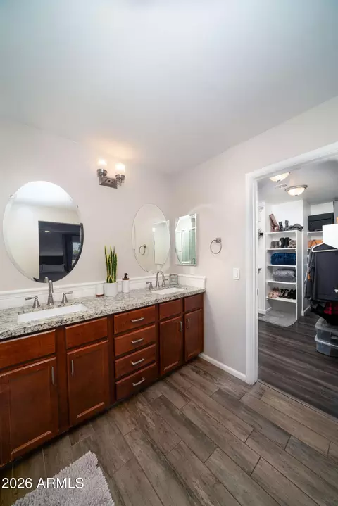 Bath - 1910 E Missouri Ave, Phoenix, AZ 85016 photo 5 of 5