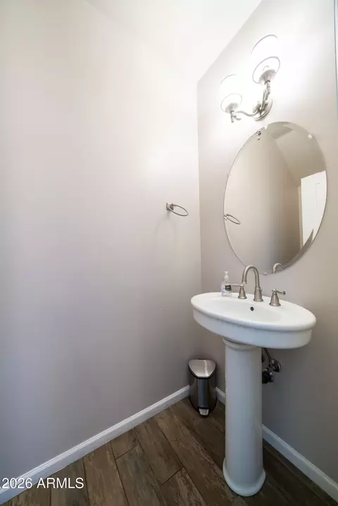 Bath - 1910 E Missouri Ave, Phoenix, AZ 85016 photo 1 of 5