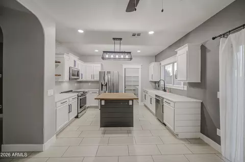 Kitchen - 5634 E Florian Ave, Mesa, AZ 85206 photo 1 of 5