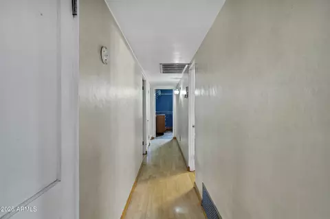 Entry Way - 2842 E Cheery Lynn Rd, Phoenix, AZ 85016 photo 2 of 2