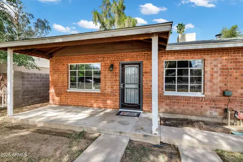 Exterior - 2842 E Cheery Lynn Rd, Phoenix, AZ 85016 photo 2 of 8
