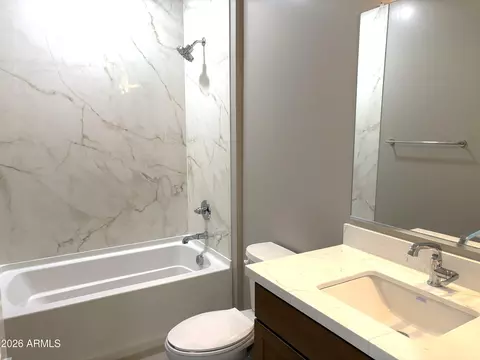 Bath - 1005 E Pasadena Ave, Phoenix, AZ 85014 photo 3 of 3