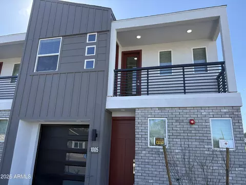 Exterior - 1005 E Pasadena Ave, Phoenix, AZ 85014 photo 2 of 4