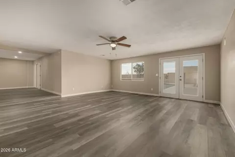 Living - 328 E Monte Way, Phoenix, AZ 85042 photo 6 of 6