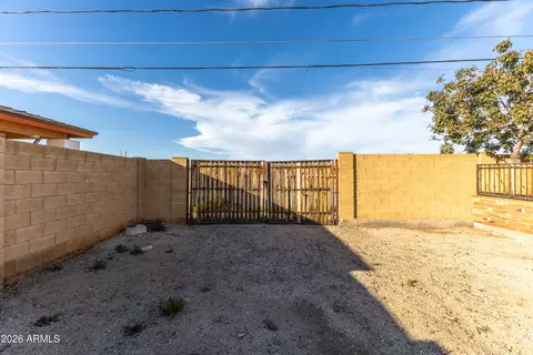 Exterior - 328 E Monte Way, Phoenix, AZ 85042 photo 9 of 9