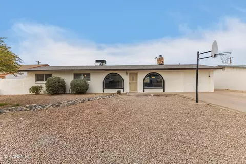 328 E Monte Way, Phoenix, AZ 85042