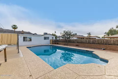 Exterior - 328 E Monte Way, Phoenix, AZ 85042 photo 4 of 9
