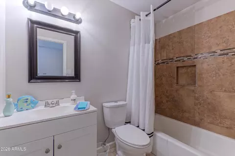 Bath - 1611 El Parque Dr, Tempe, AZ 85282 photo 2 of 2
