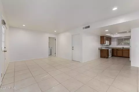 Living - 3835 E Altadena Ave, Phoenix, AZ 85028 photo 1 of 3