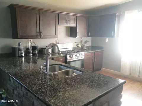 1914 E Illini St, Phoenix, AZ 85040 photo 8