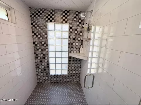 Bath - 3201 E Colter St, Phoenix, AZ 85018 photo 5 of 6