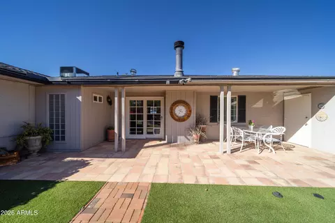 Exterior - 3201 E Colter St, Phoenix, AZ 85018 photo 9 of 12
