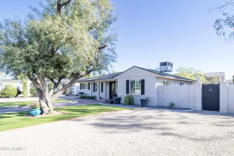 Exterior - 3201 E Colter St, Phoenix, AZ 85018 photo 2 of 12