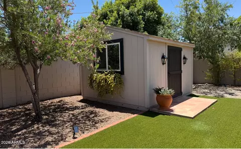 Exterior - 3201 E Colter St, Phoenix, AZ 85018 photo 4 of 12