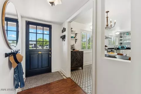 Entry Way - 3201 E Colter St, Phoenix, AZ 85018 photo 1 of 2