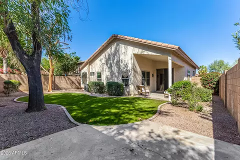 Exterior - 669 E Cathy Dr, Gilbert, AZ 85296 photo 6 of 8