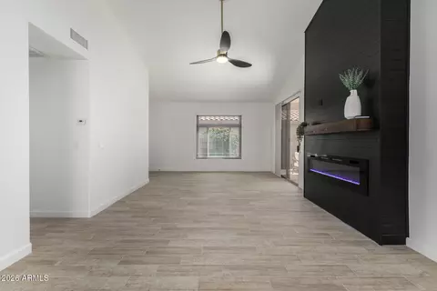 Living - 669 E Cathy Dr, Gilbert, AZ 85296 photo 4 of 4