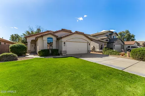 Exterior - 669 E Cathy Dr, Gilbert, AZ 85296 photo 3 of 8