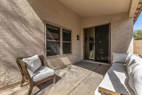 Exterior - 669 E Cathy Dr, Gilbert, AZ 85296 photo 5 of 8